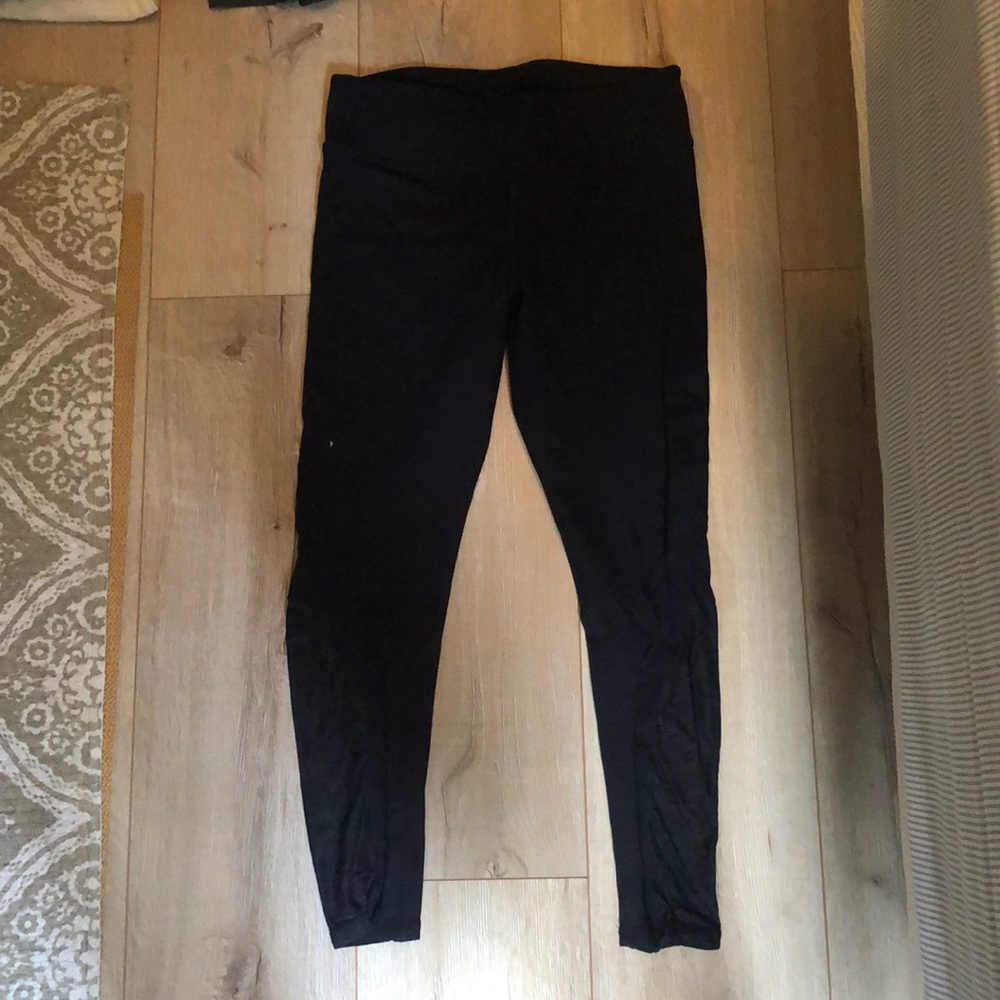 Black leggings